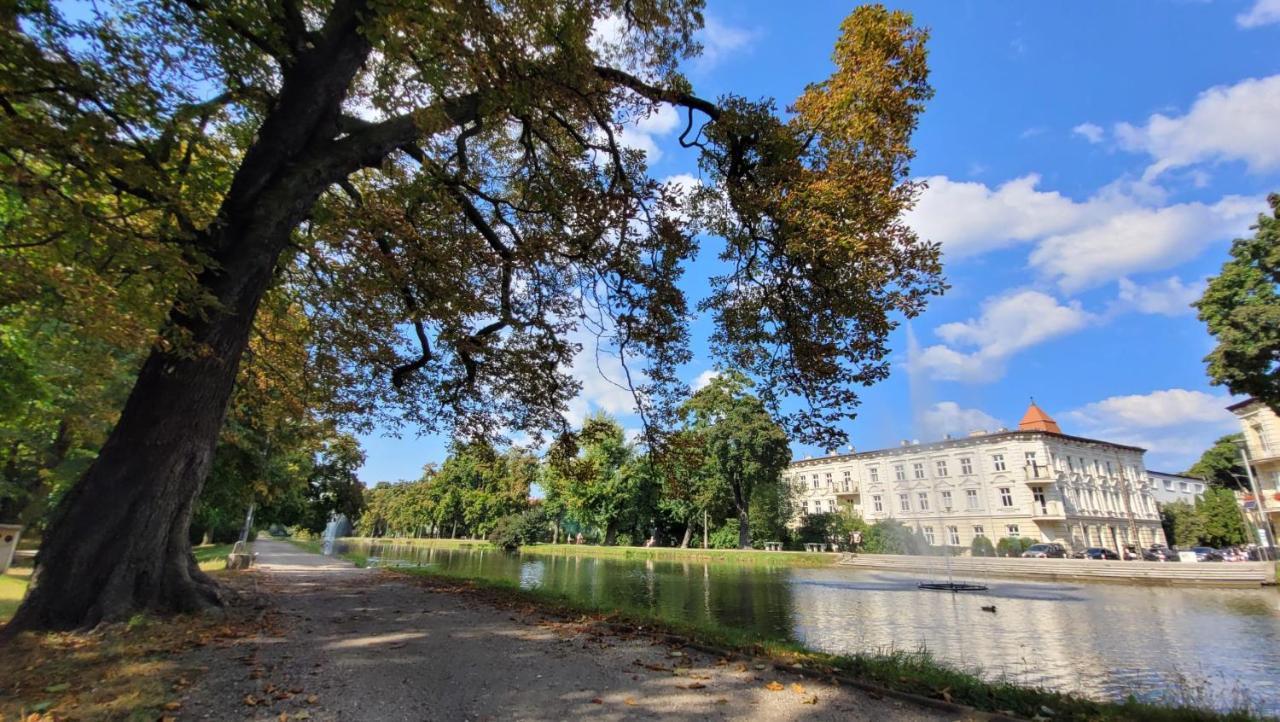 Apartamenty Przy IV Sluzie - Gold Bydgoszcz Bagian luar foto